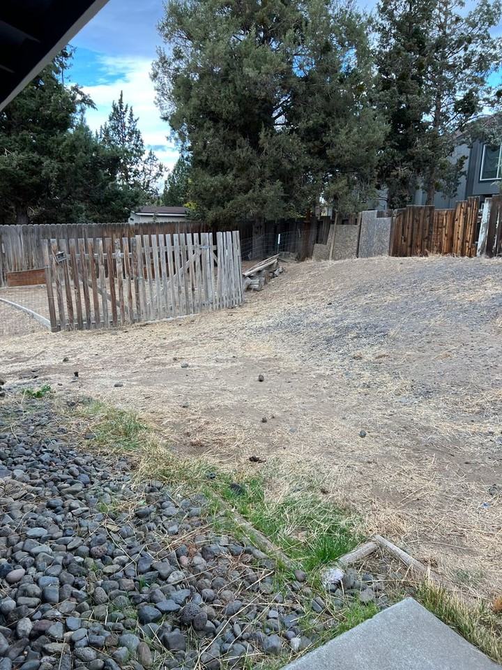 2044 Ne Purcell Blvd - Photo 4 of 11