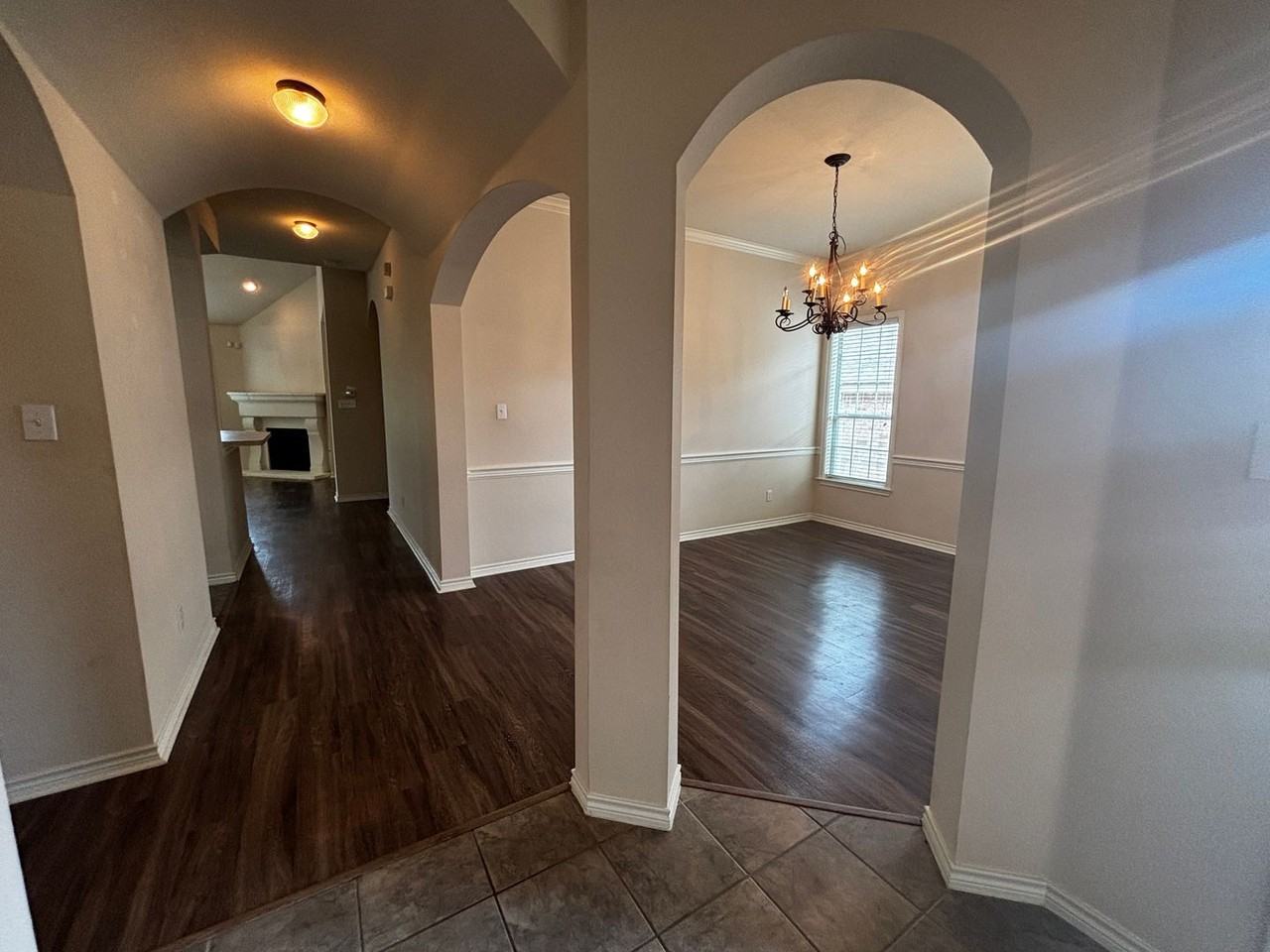 3906 Links Ln - Photo 2 of 15