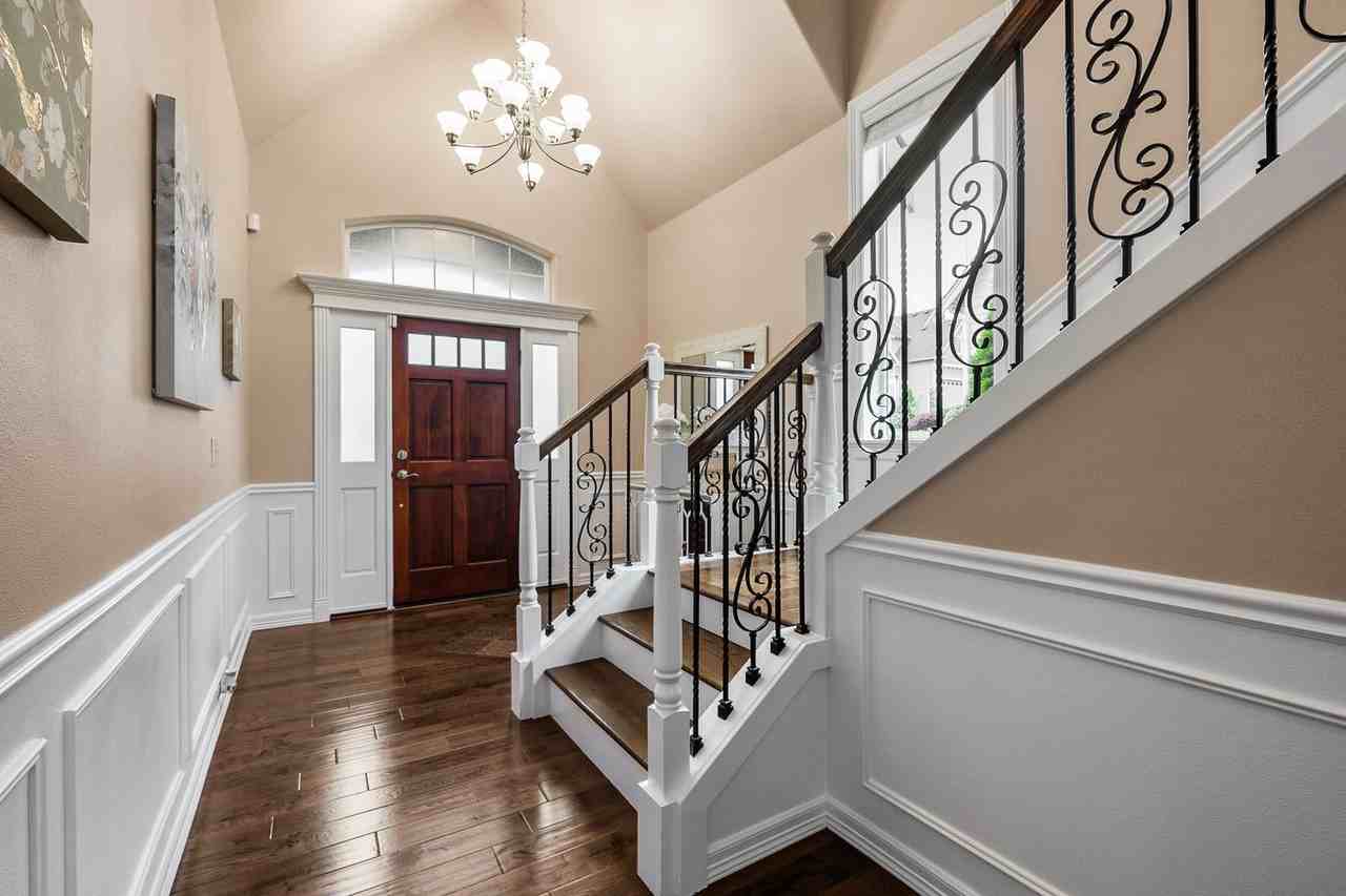 12022 Se 269th Pl - Photo 4 of 38