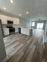 427 Sunfish Ln - Photo 1 of 1
