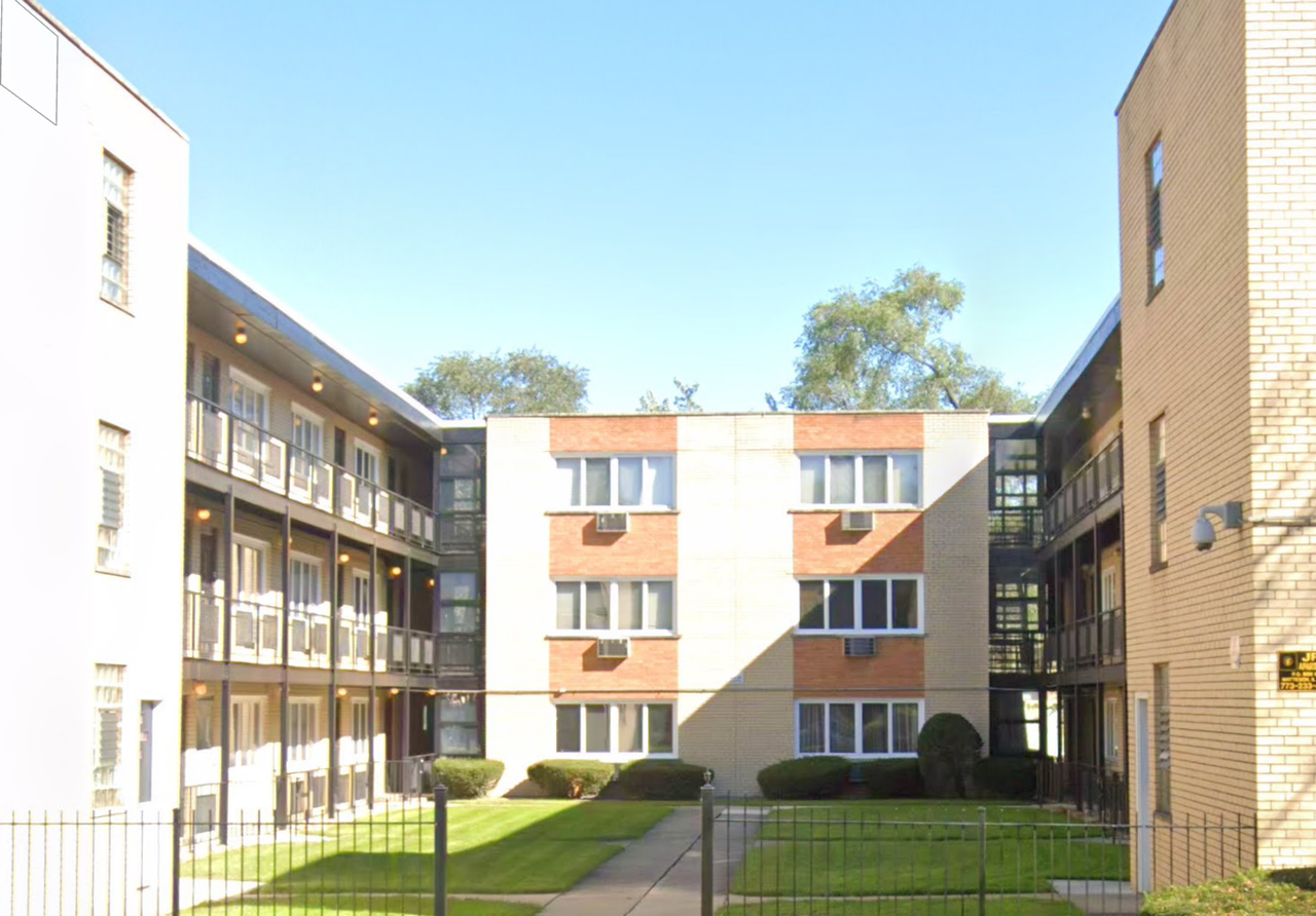 9739-9751 S Charles St - Photo 2 of 4