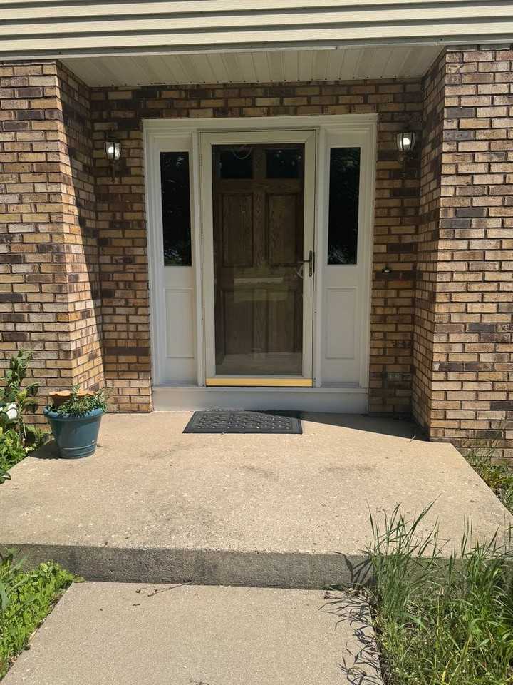 8625 E County Road A - Photo 4 of 50