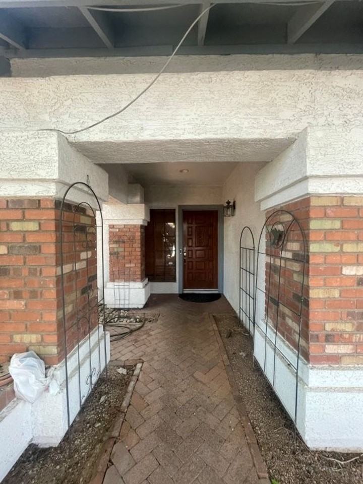 6049 W Grandview Rd - Photo 2 of 18