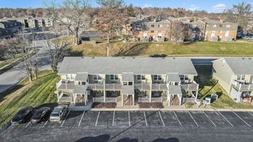 featured image of 2300 Ne 70th St