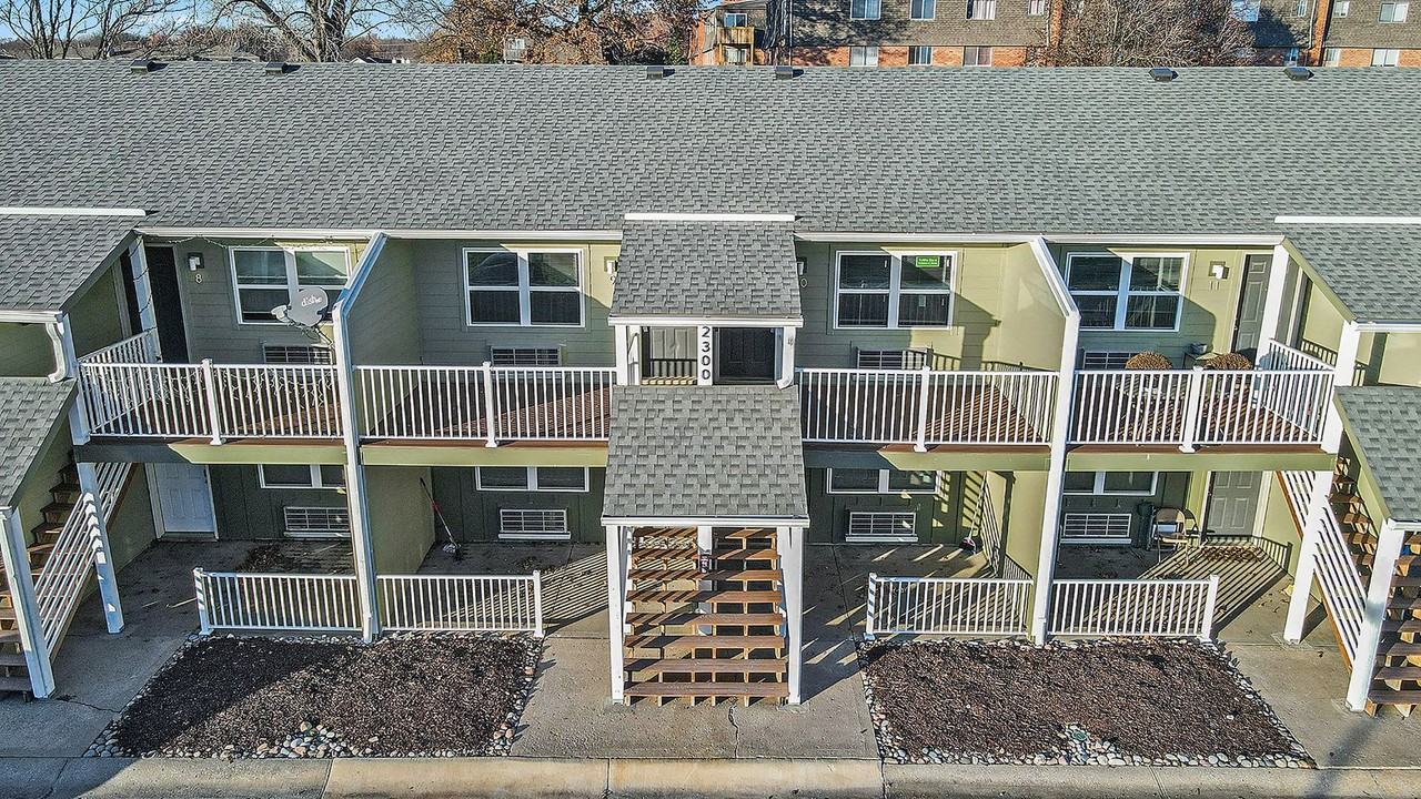 Gladstone Studios - Photo 2 of 39