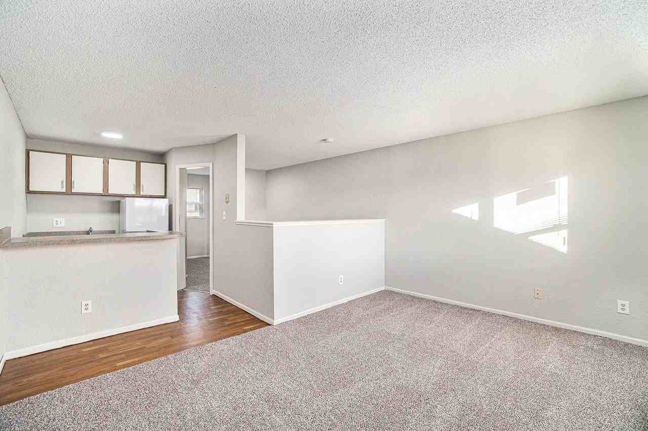 Gladstone Studios - Photo 5 of 39