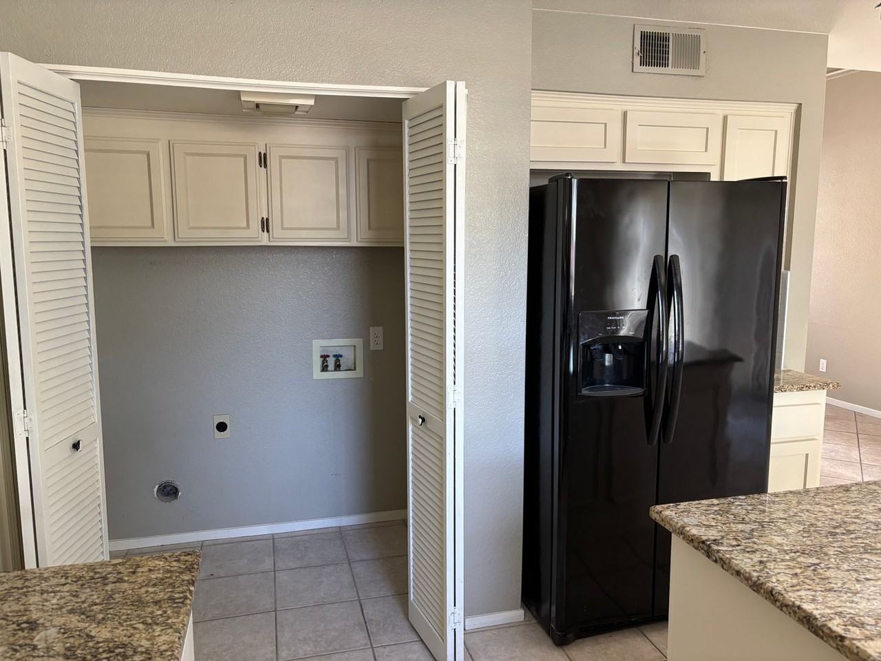 8212 Shannon Oak Ln - Photo 7 of 20