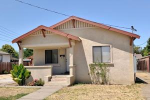 featured image of 960 East St