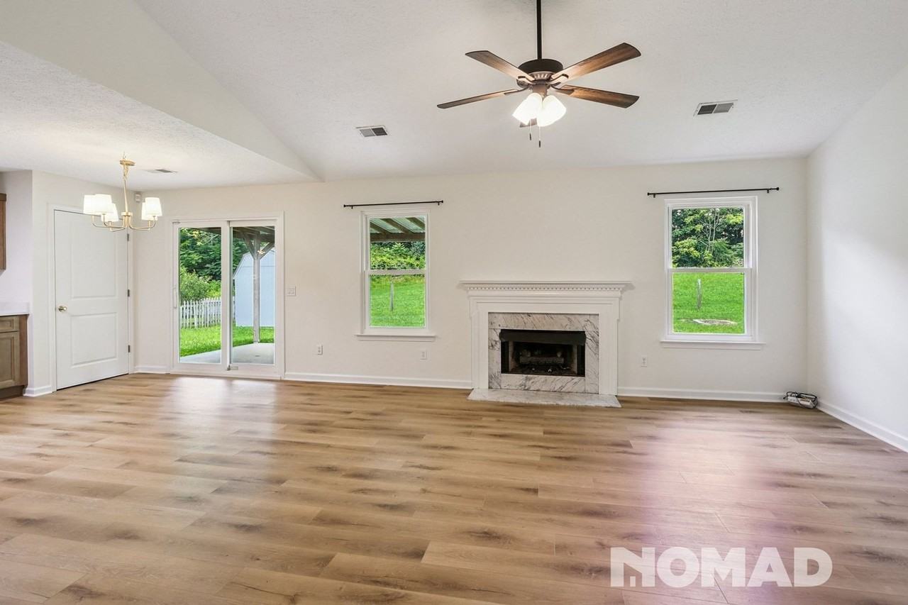 1015 Chelsea Dr - Photo 5 of 28