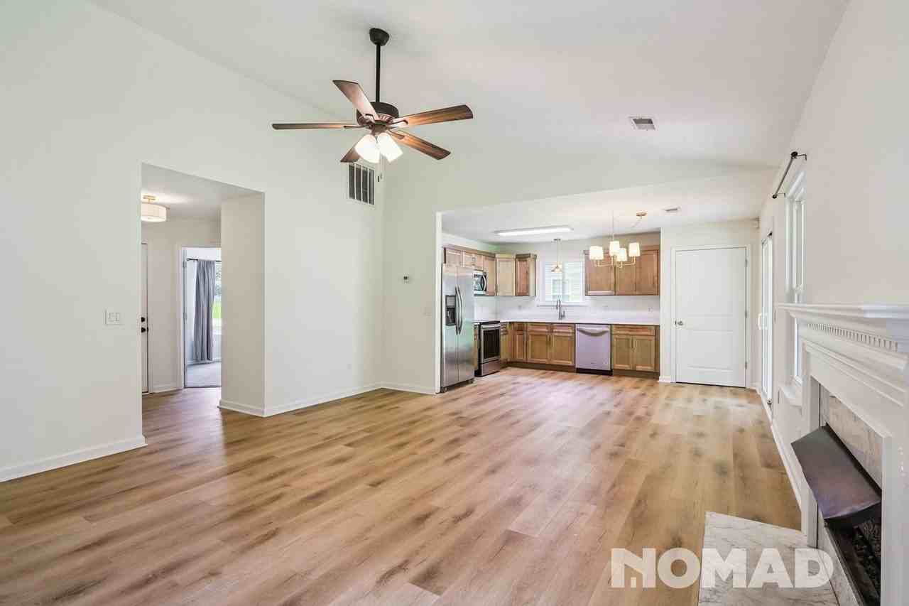 1015 Chelsea Dr - Photo 7 of 28