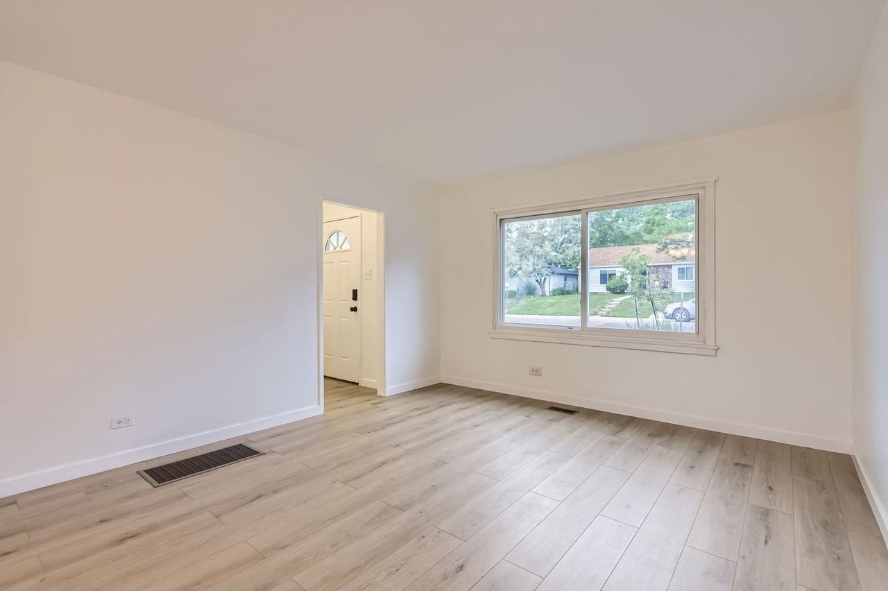 5090 Tejon St - Photo 2 of 28