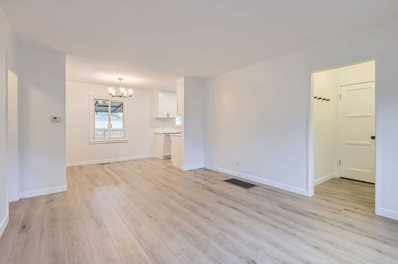 5090 Tejon St - Photo 3 of 28