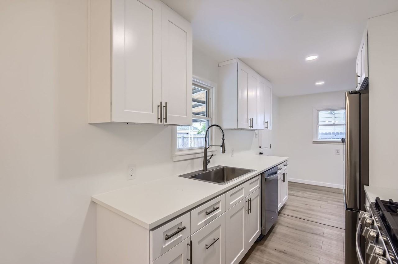 5090 Tejon St - Photo 7 of 28