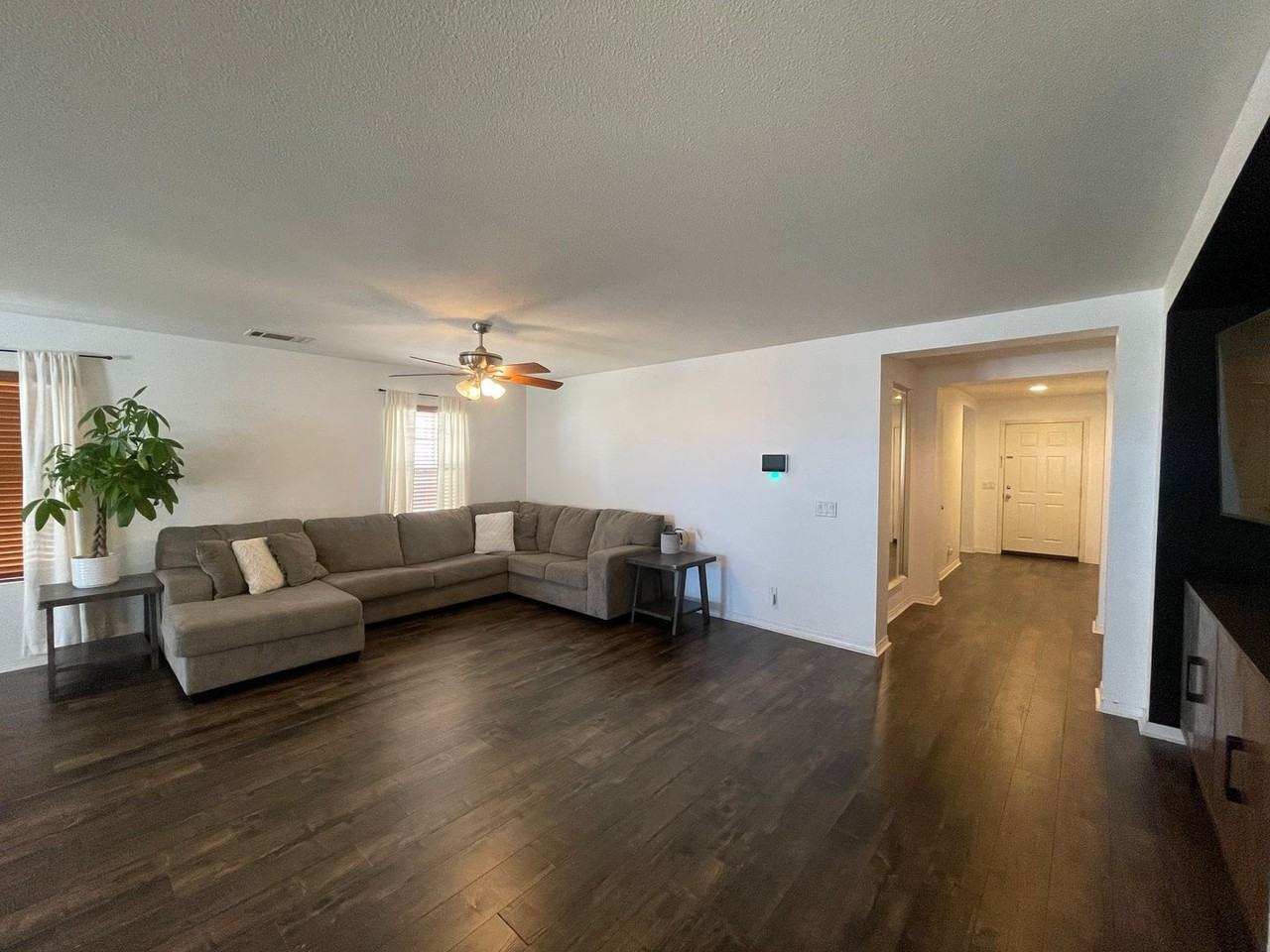 43115 Rucker St - Photo 5 of 23