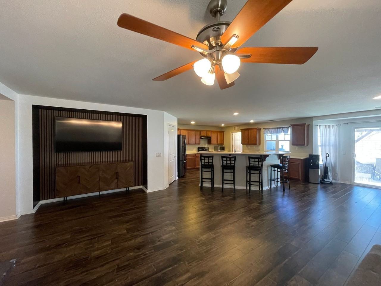 43115 Rucker St - Photo 3 of 23