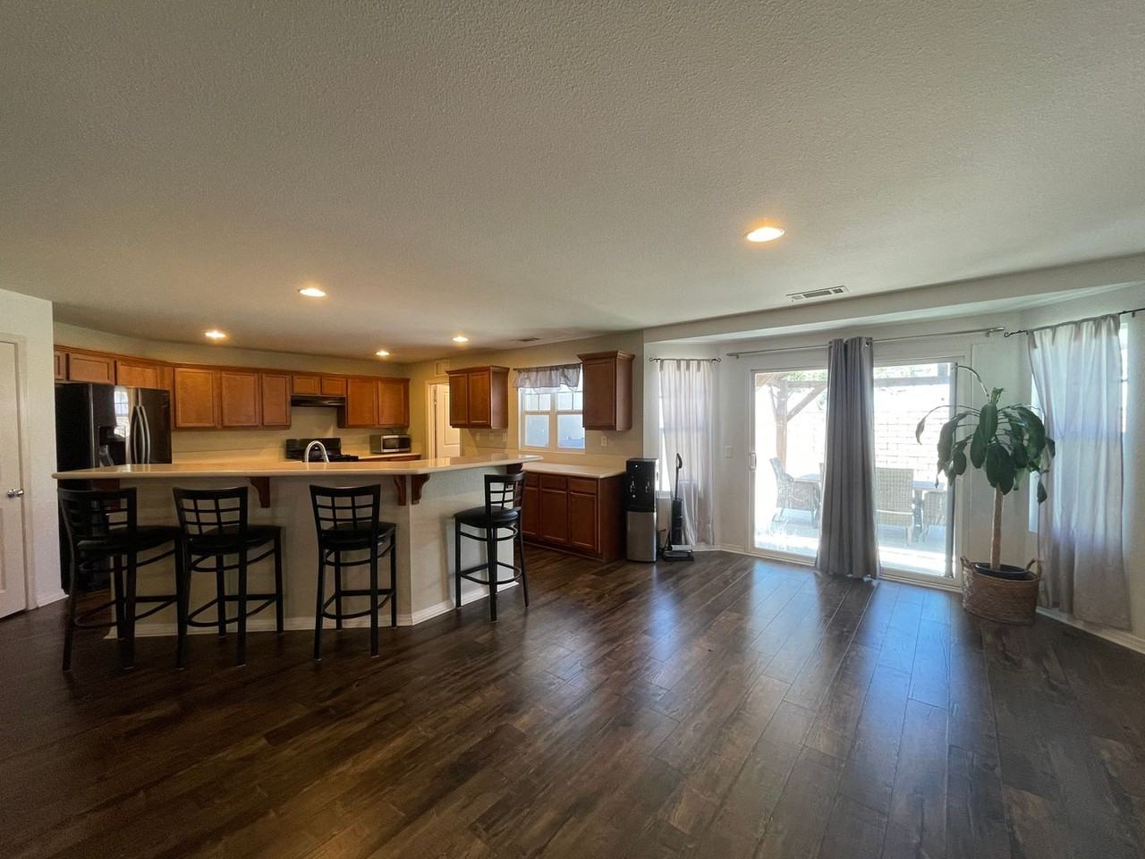 43115 Rucker St - Photo 6 of 23