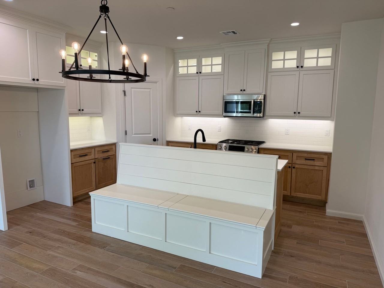 701 Montauk Way - Photo 2 of 44