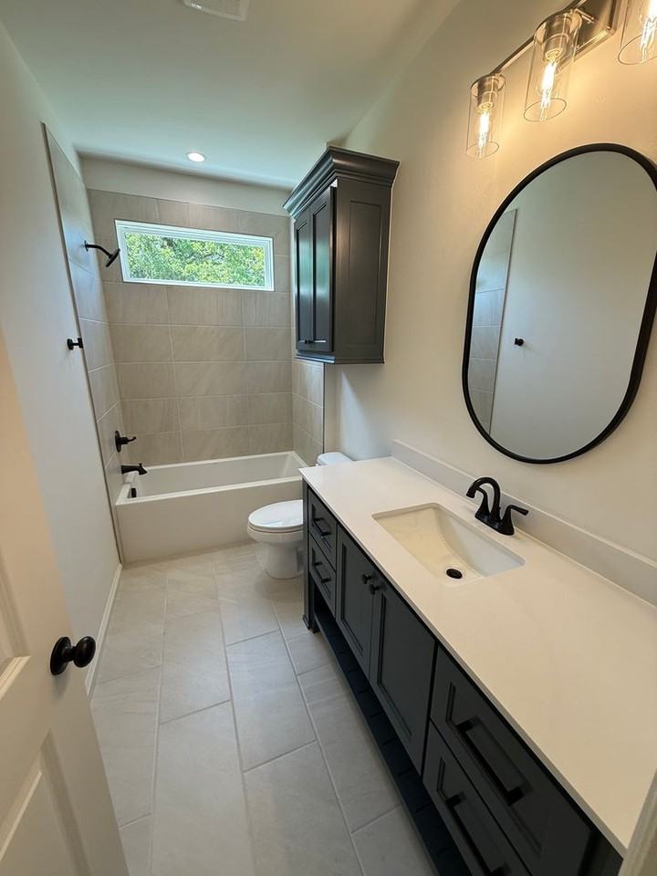 701 Montauk Way - Photo 4 of 44