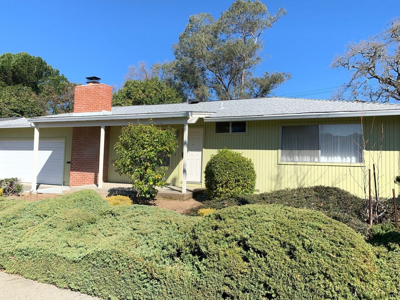 7413 Oak Leaf Dr - Photo 2 of 17