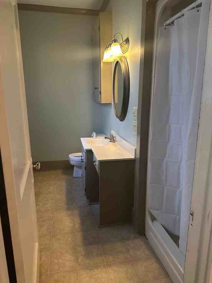 559 Gladstone Blvd - Photo 7 of 15