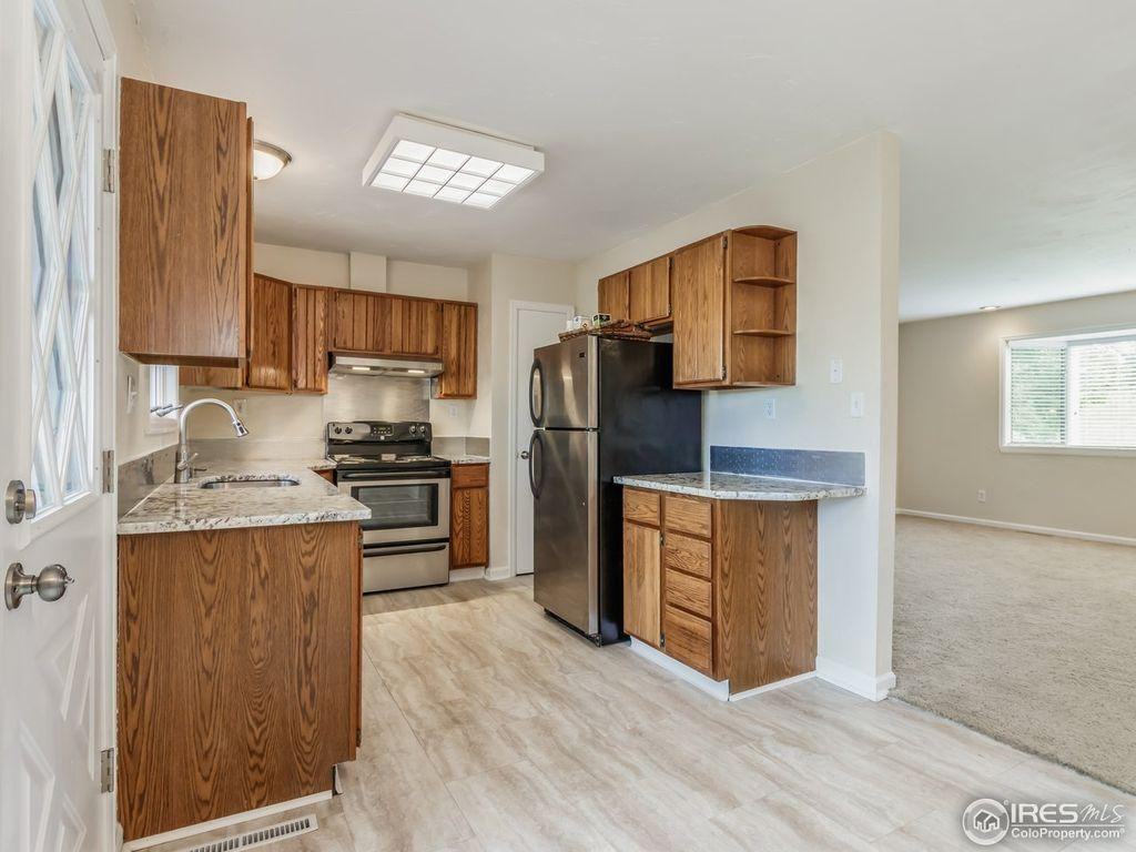 1319 Alpine St - Photo 3 of 7