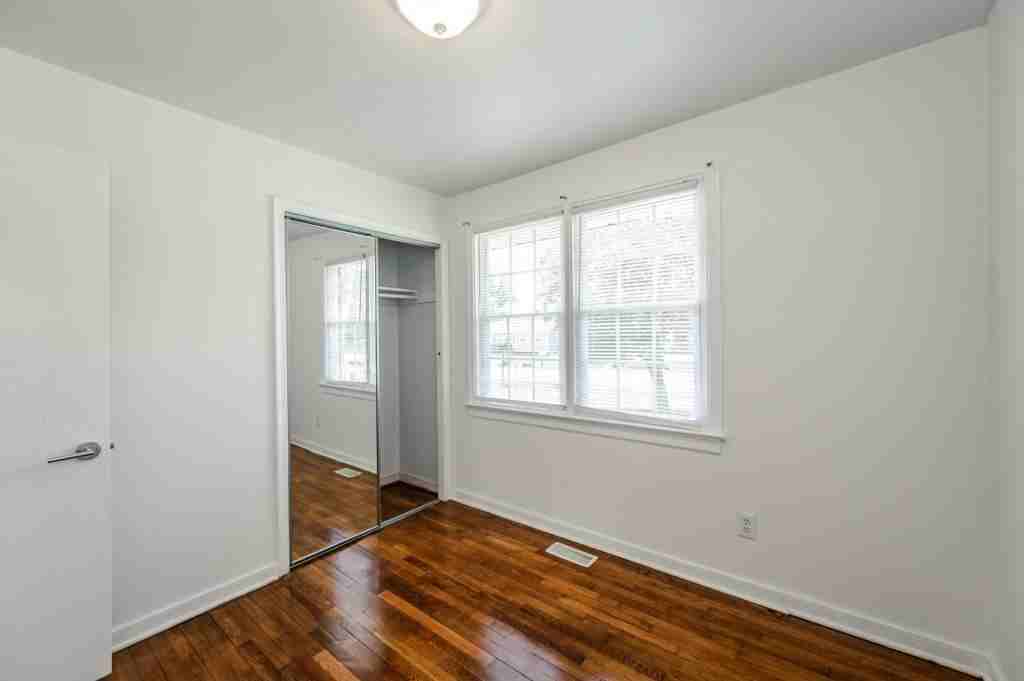 9507 Stockbridge Dr - Photo 7 of 50