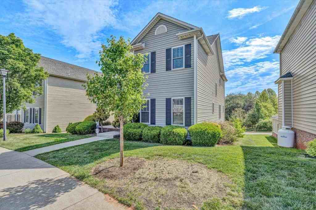 1145 Cranberry Ct - Photo 3 of 42