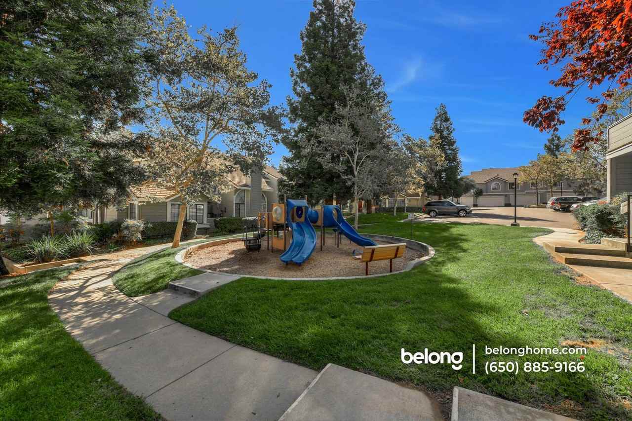 2843 Buena Knoll Ct - Photo 2 of 37