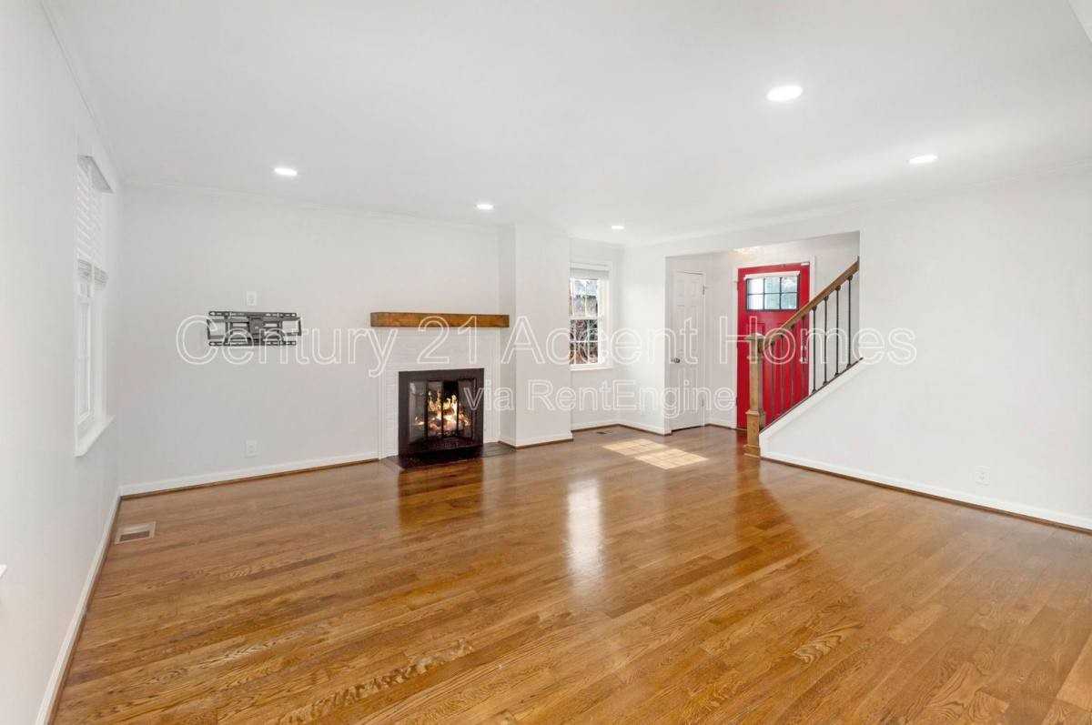 5026 23rd St S - Photo 2 of 10