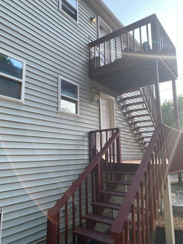 1387 Quinnipiac Ave - Photo 2 of 17