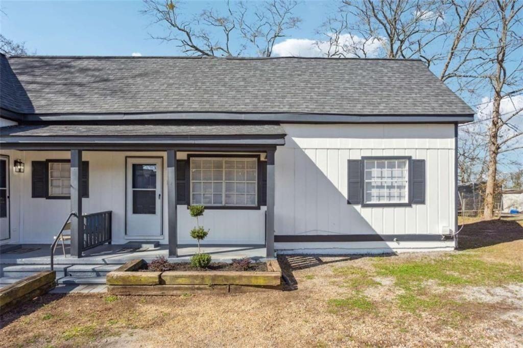 5119 Worsham St Ne ##B - Photo 2 of 26