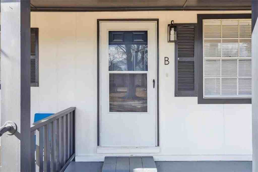 5119 Worsham St Ne ##B - Photo 3 of 26