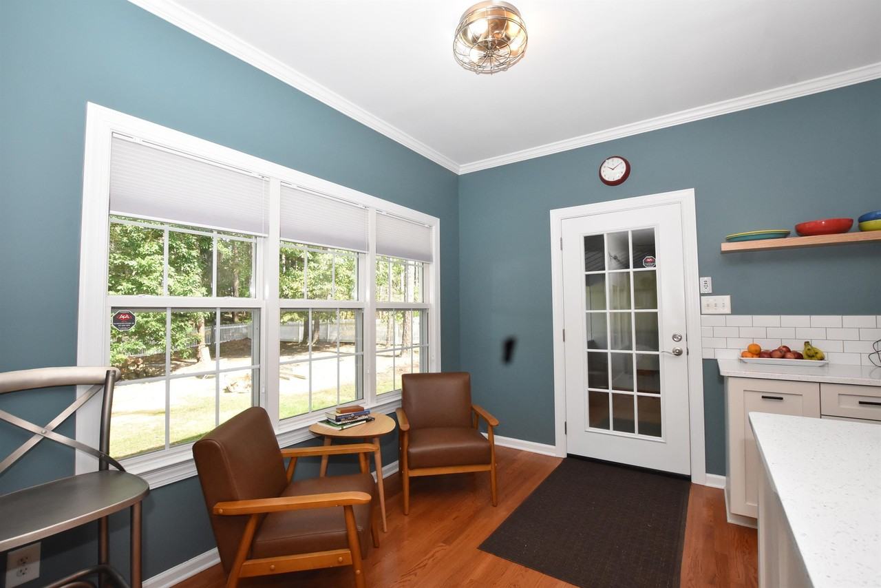 152 Lakeforest Trl - Photo 3 of 35