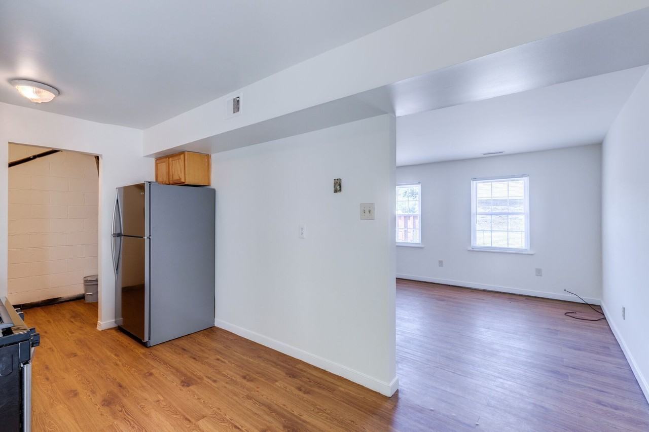 3357 Dill Ave - Photo 3 of 24