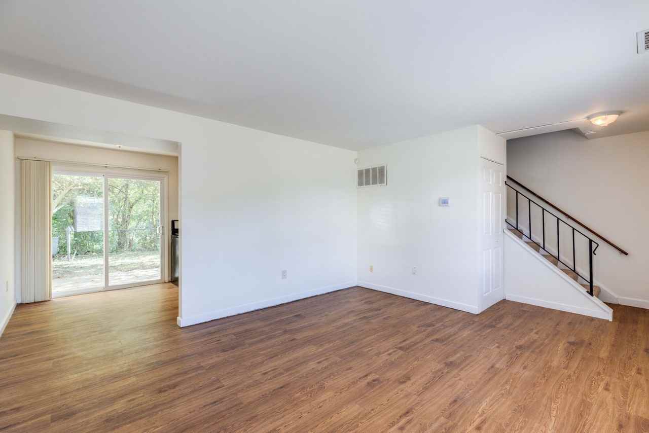 3357 Dill Ave - Photo 7 of 24