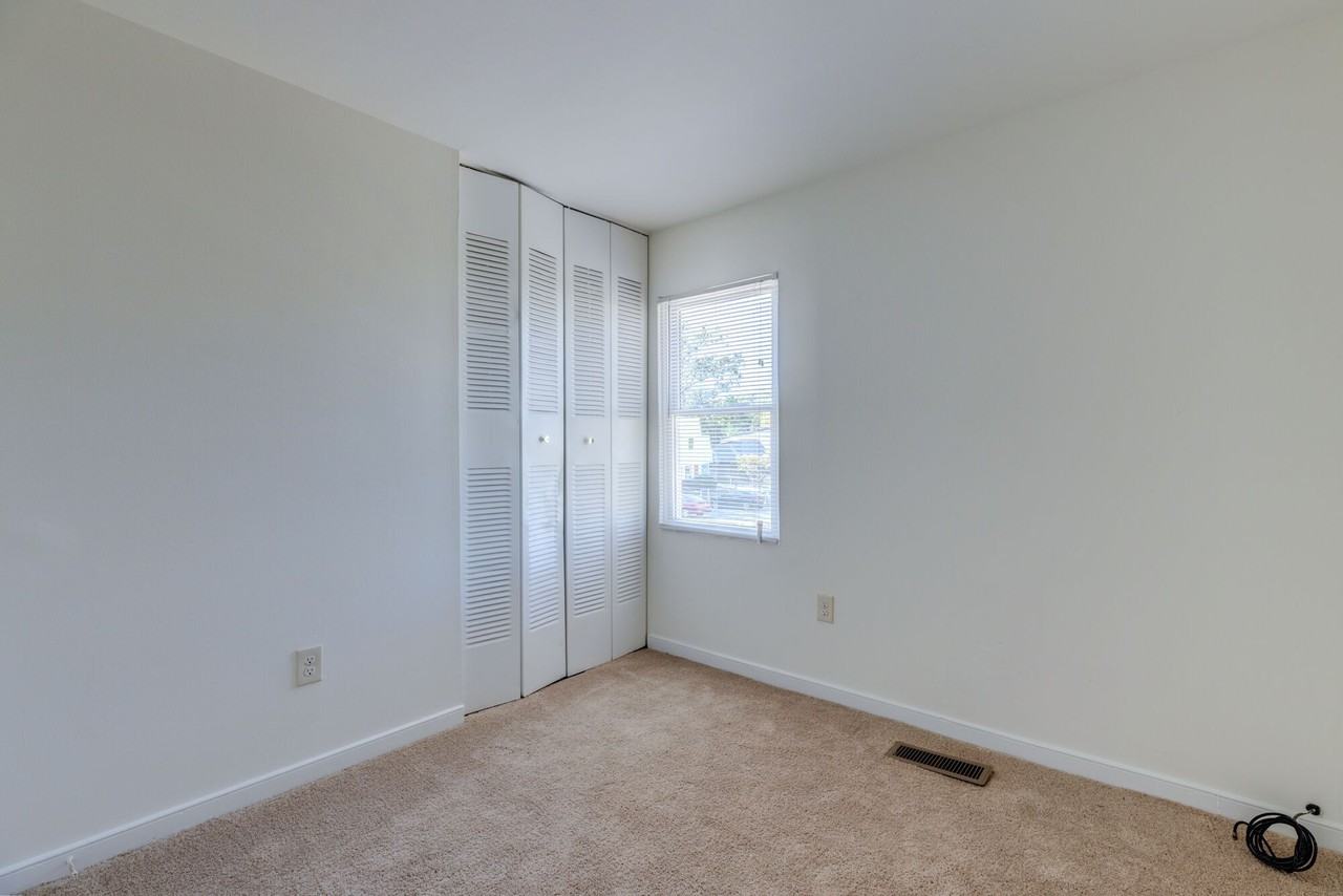 3357 Dill Ave - Photo 6 of 24