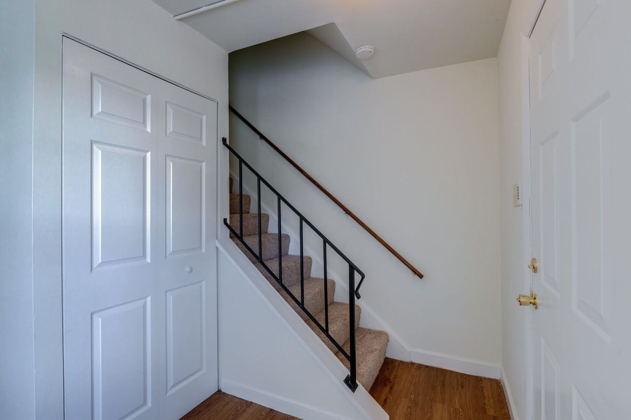 3357 Dill Ave - Photo 4 of 24