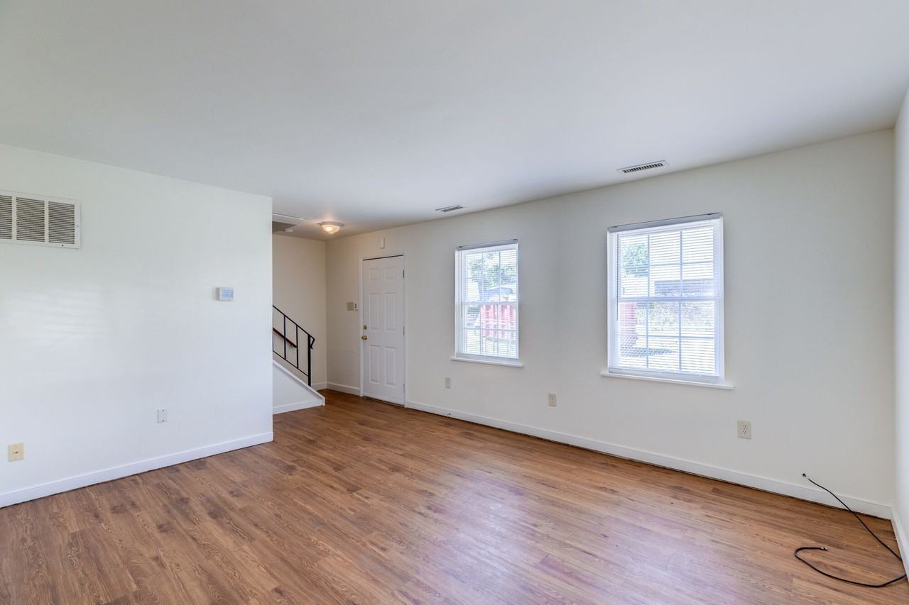 3357 Dill Ave - Photo 7 of 24