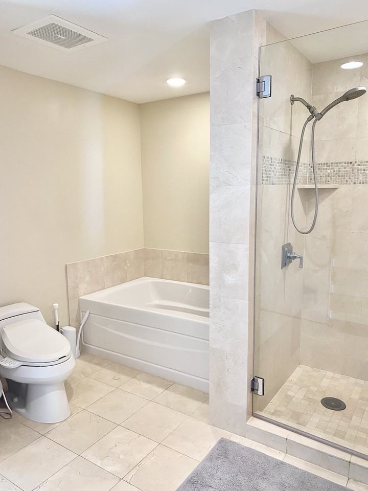 1551 Ala Wai Blvd #902 - Photo 2 of 23