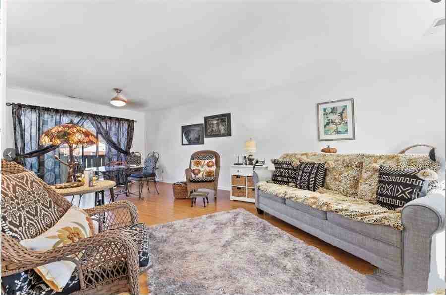 319 Greenville Hwy #402 - Photo 3 of 18