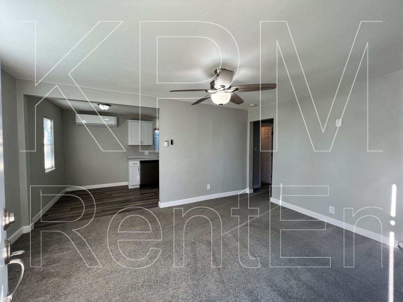 1628 N Golden Gate Ave - Photo 3 of 20