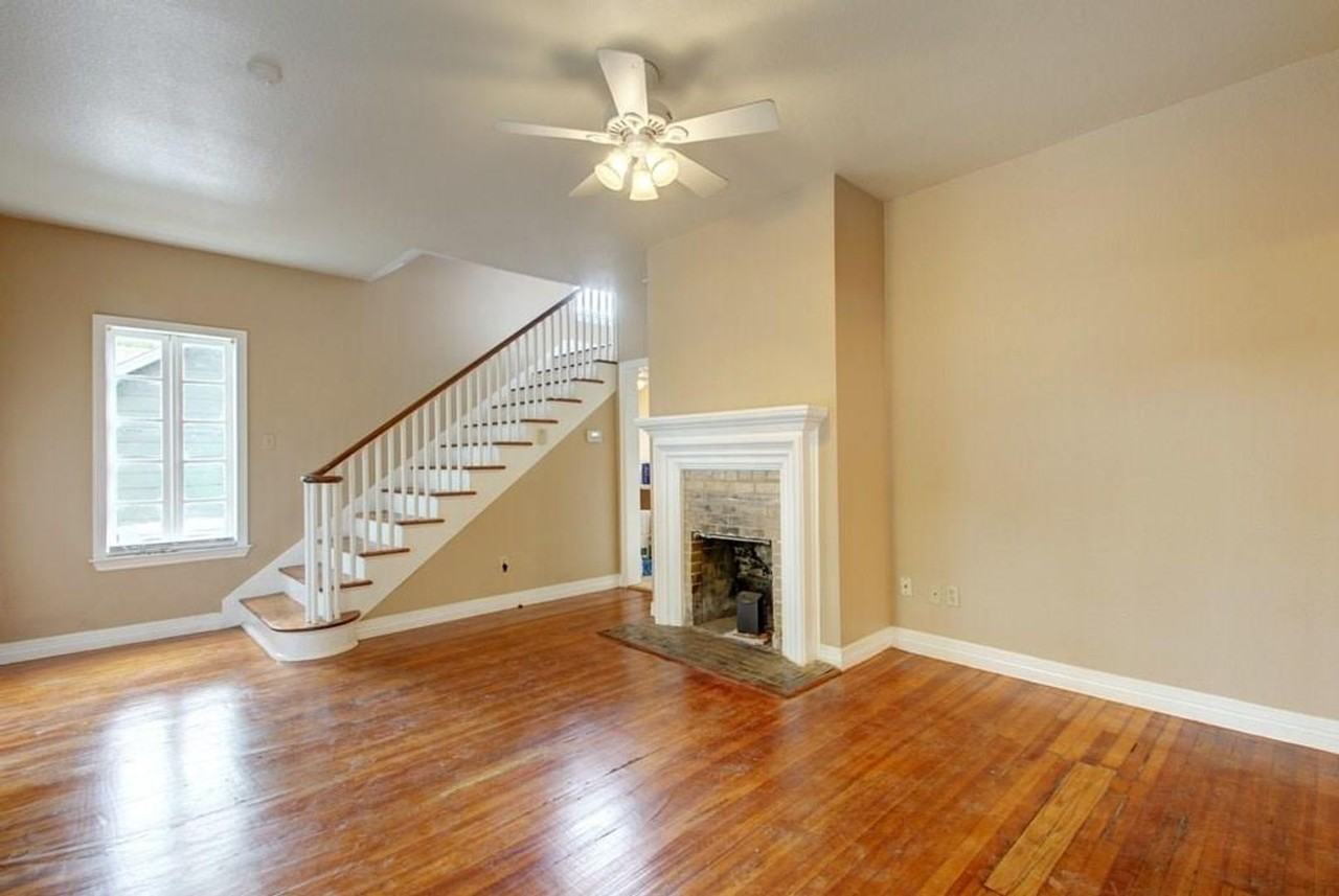 1100 W 22nd St - Photo 6 of 27