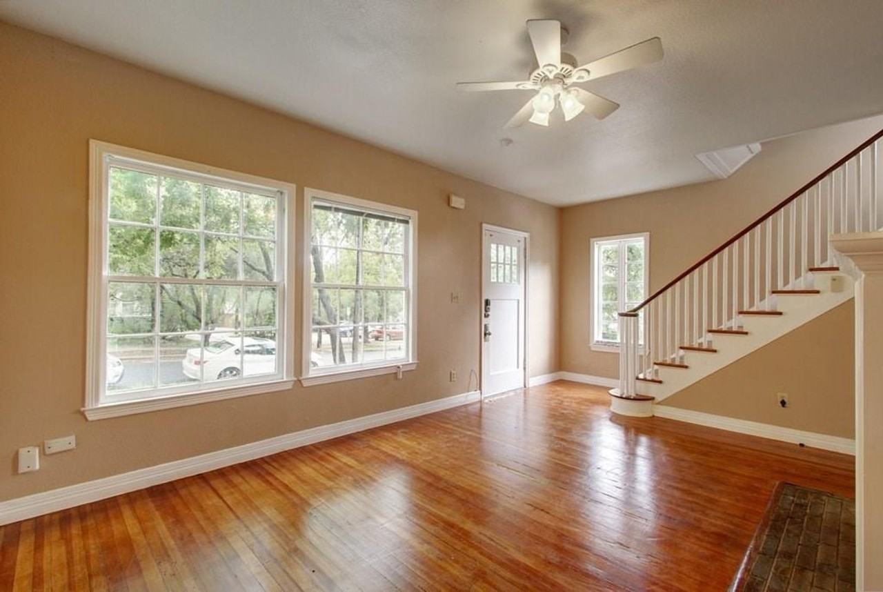 1100 W 22nd St - Photo 7 of 27