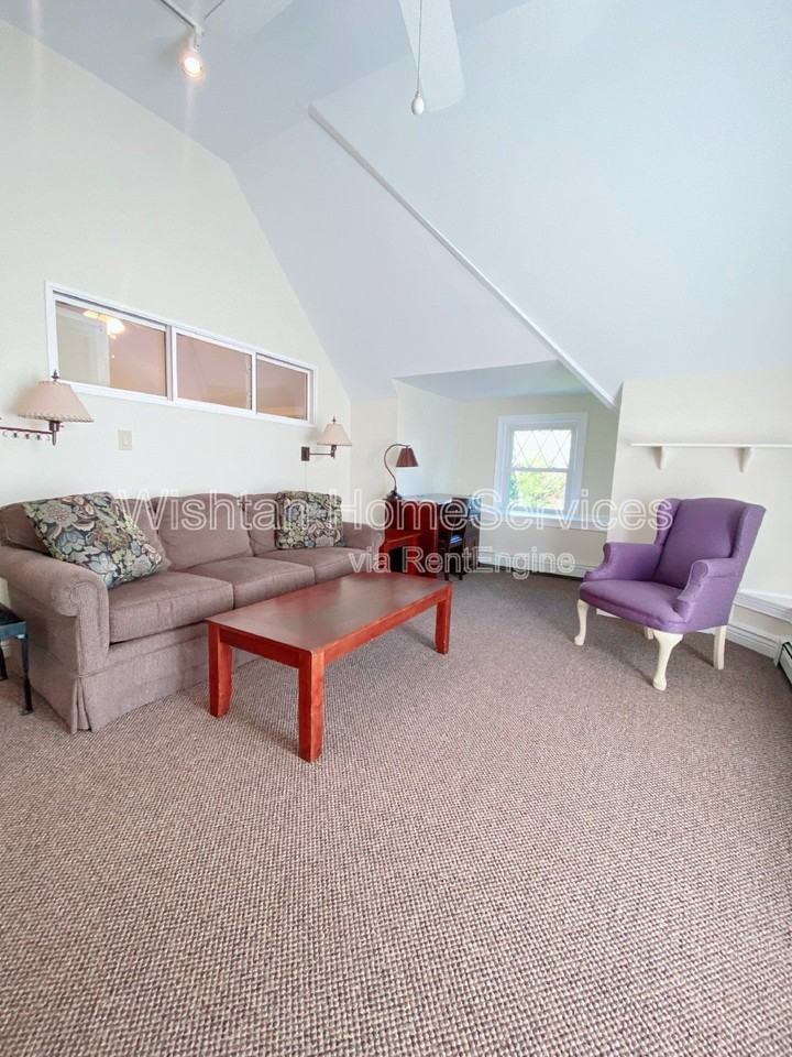 538 N Randolph St #A1 - Photo 2 of 23