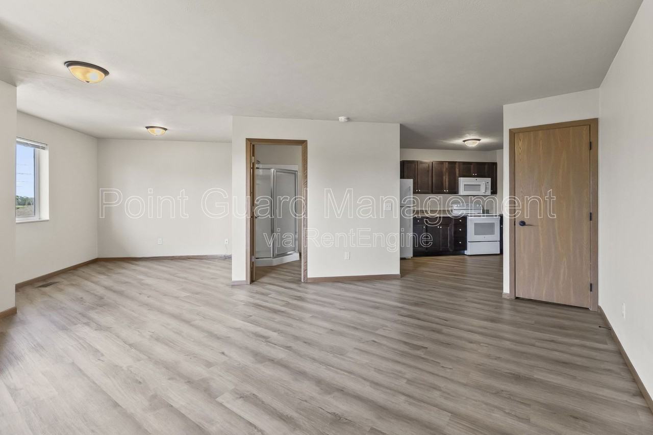 106 S Sandstone Ave #65 - Photo 2 of 6