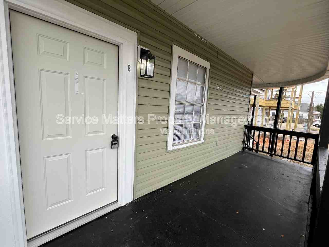 1106 Martin Luther King Jr Dr - Photo 2 of 31