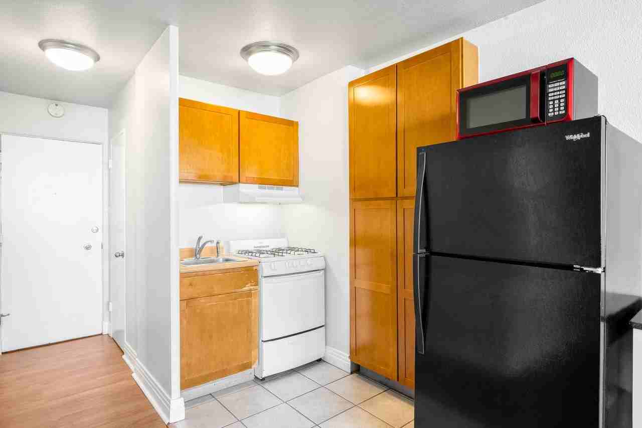 1196 N Grant St - Photo 7 of 13