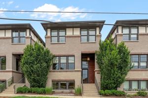 featured image of 206A S 10th St