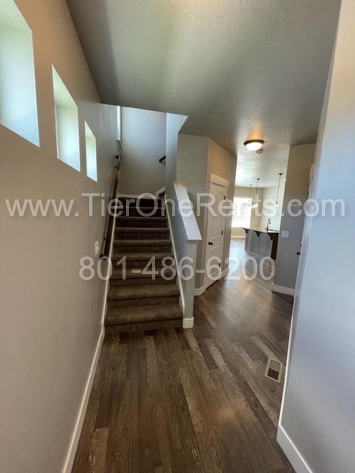 4187 W Shade Crest Ln - Photo 3 of 25