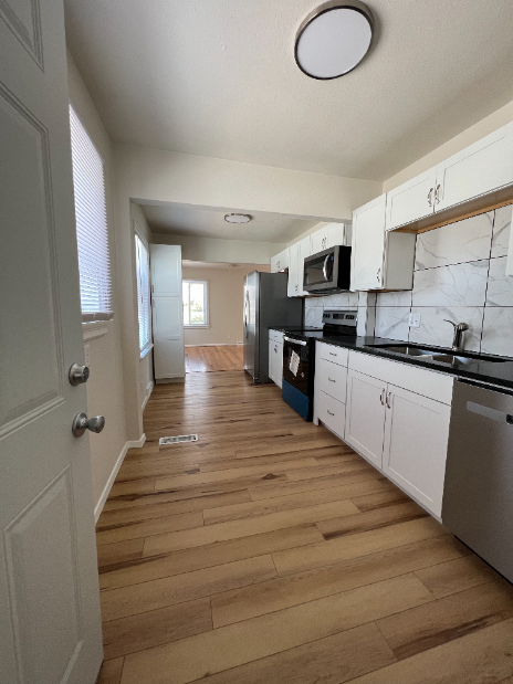 1001 E 22nd St Apt A - Photo 7 of 25